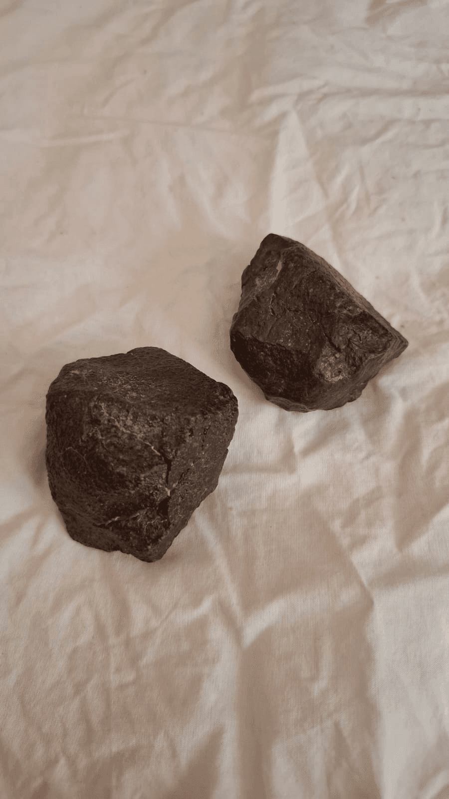 Chondrite 2 meteorite photo Image2026